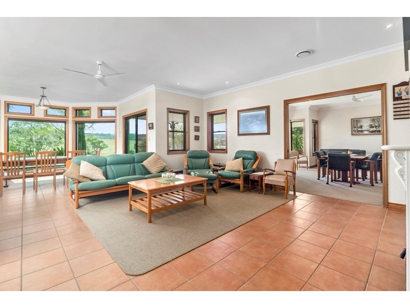 385 Hodgsonvale Road, Hodgson Vale QLD 4352