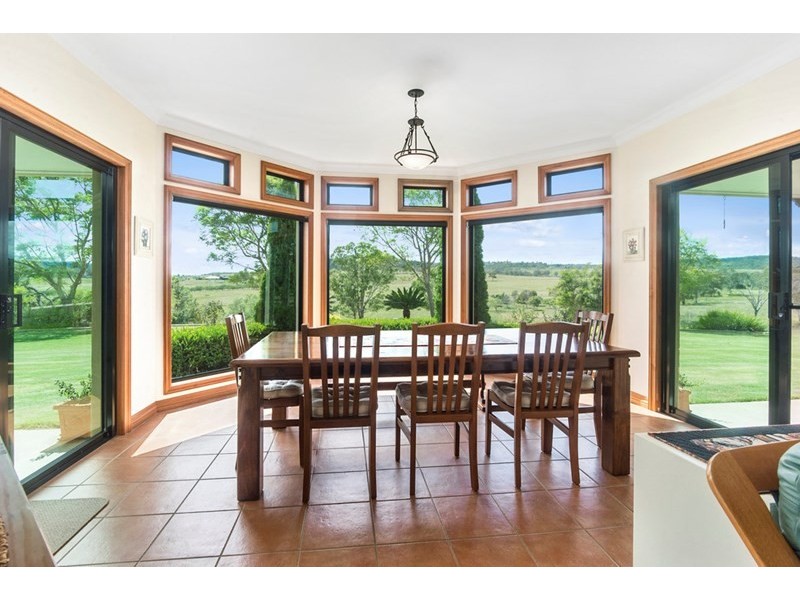 385 Hodgsonvale Road, Hodgson Vale QLD 4352