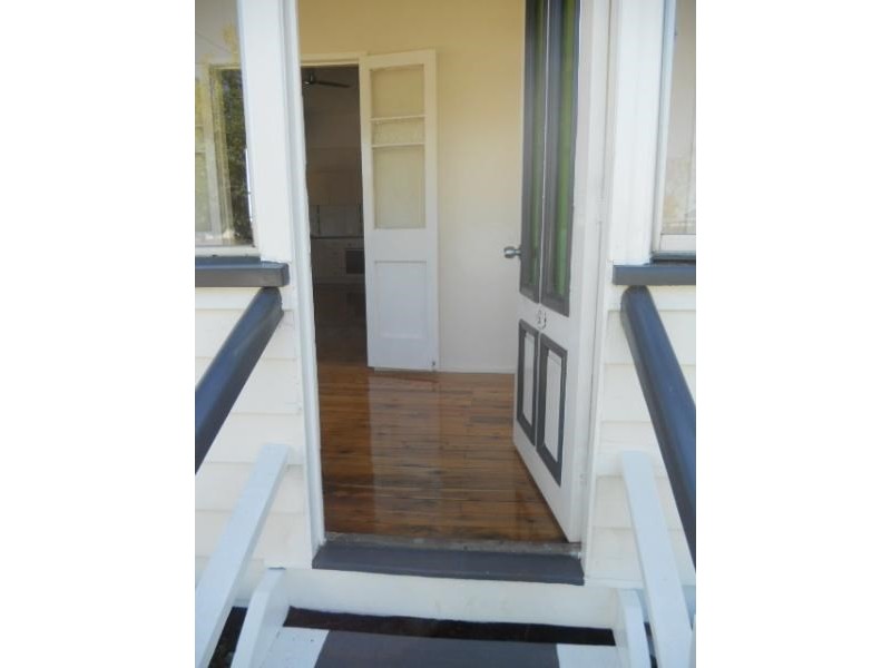 9 Allport Street, Pittsworth QLD 4356