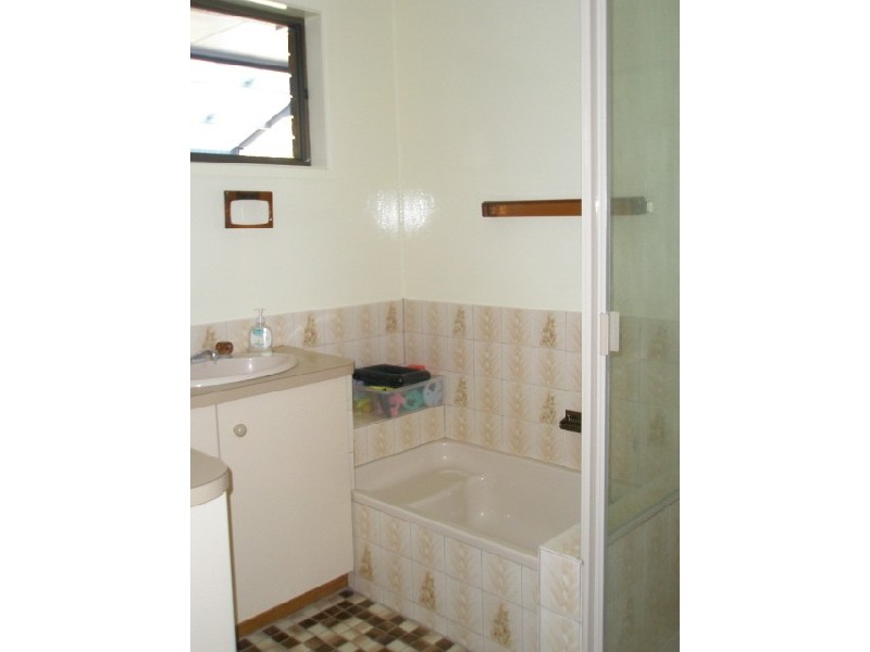 16 White, Pittsworth QLD 4356