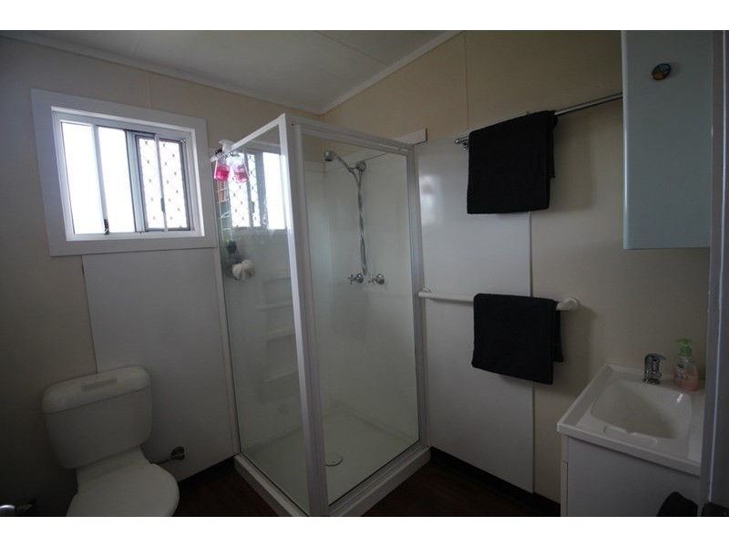 5 John, Southbrook QLD 4363