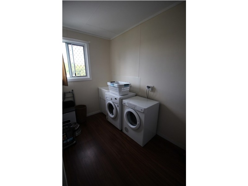 5 John, Southbrook QLD 4363