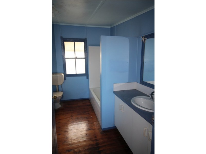 2 Weale, Pittsworth QLD 4356