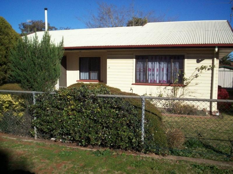 17 Power Street, Toowoomba QLD 4350