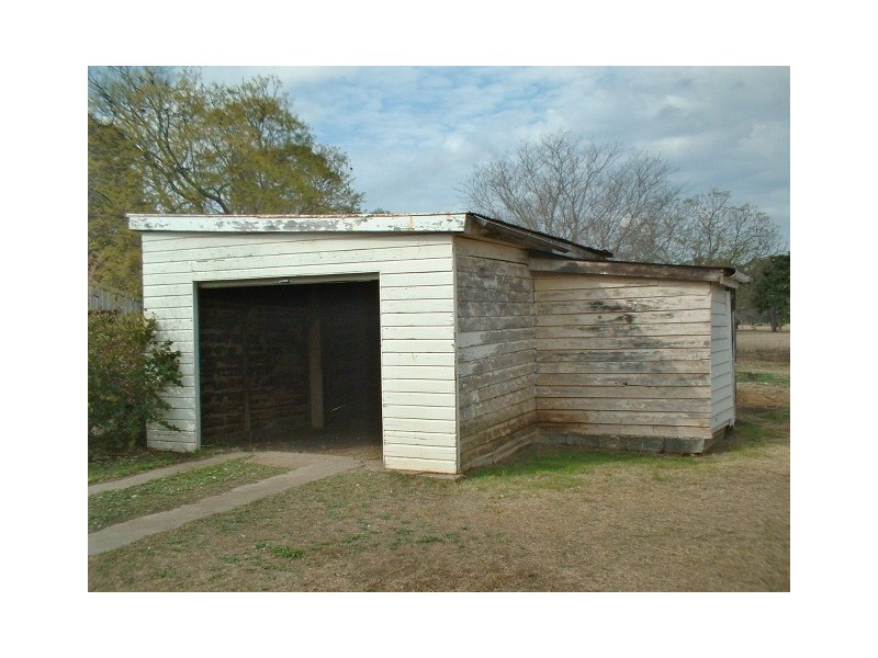 30 Murray Street, Pittsworth QLD 4356