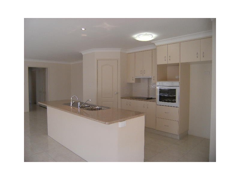 11 Beresford, Pittsworth QLD 4356