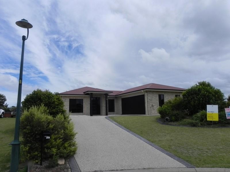 21 Fairway Drive, Pittsworth QLD 4356