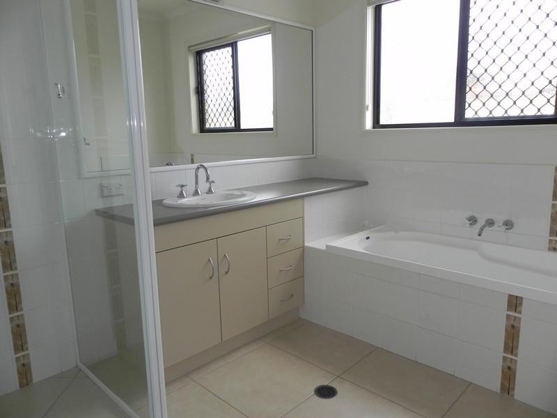 21 Fairway Drive, Pittsworth QLD 4356