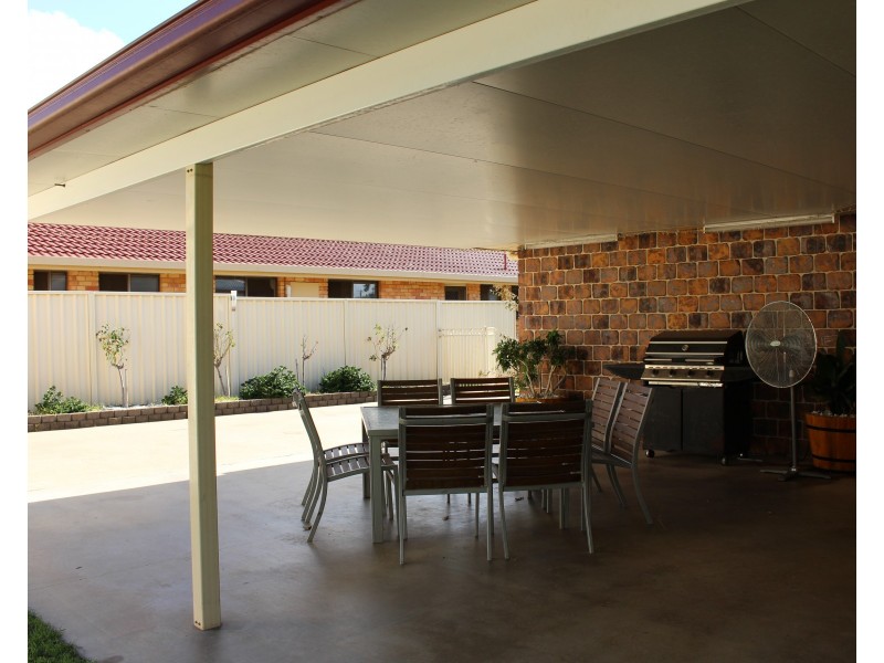 4 McLean Street, Pittsworth QLD 4356