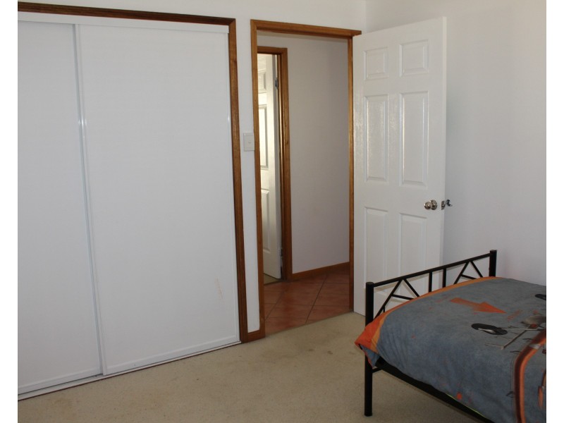 4 McLean Street, Pittsworth QLD 4356