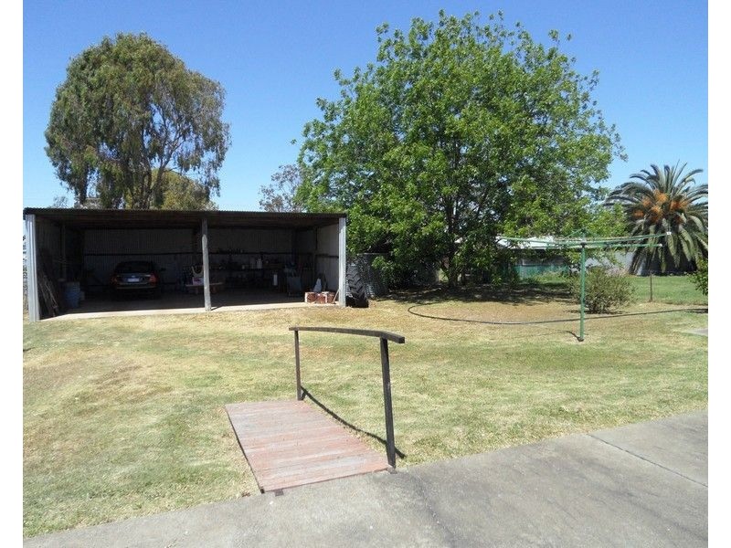 23 John Street, Southbrook QLD 4363