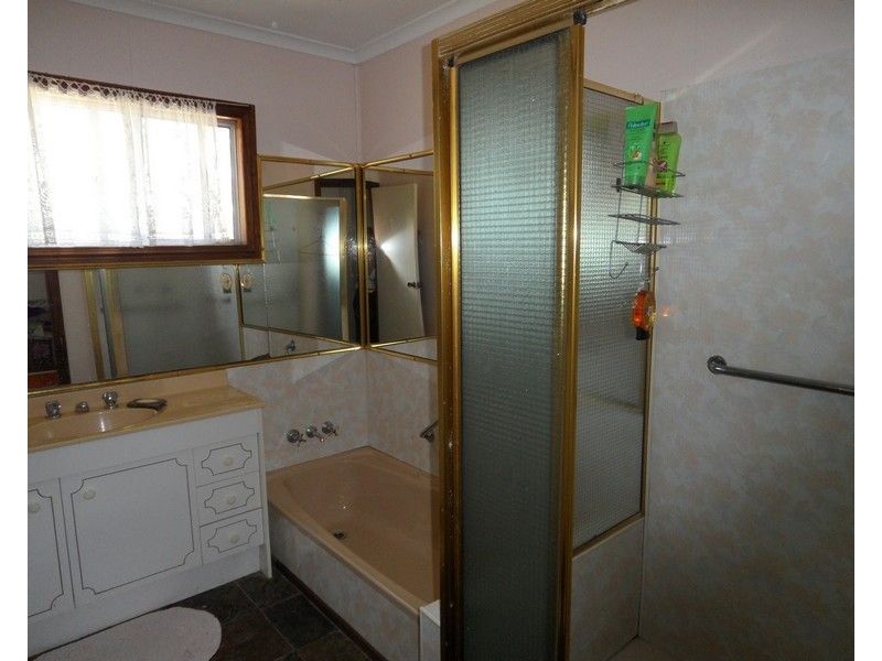 23 John Street, Southbrook QLD 4363