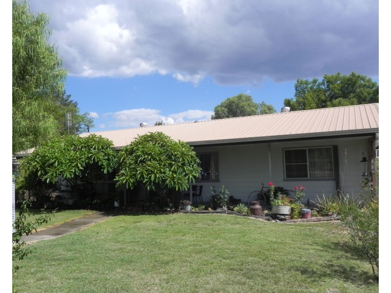 23 John Street, Southbrook QLD 4363