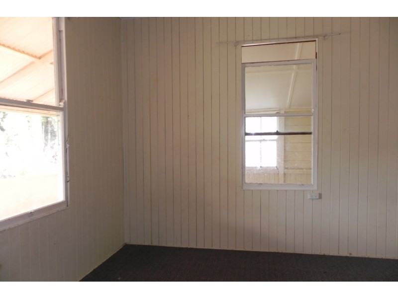 51 short, Pittsworth QLD 4356