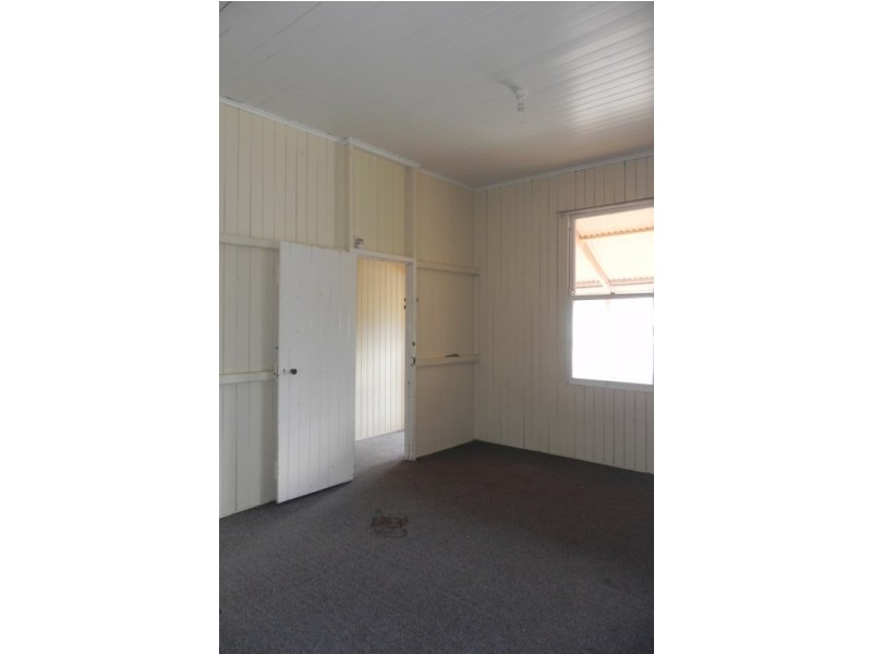 51 short, Pittsworth QLD 4356