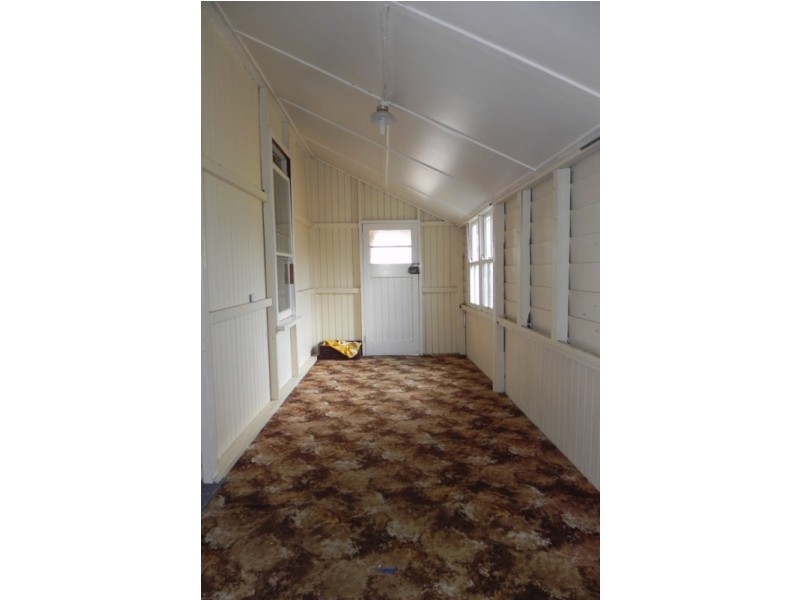 51 short, Pittsworth QLD 4356