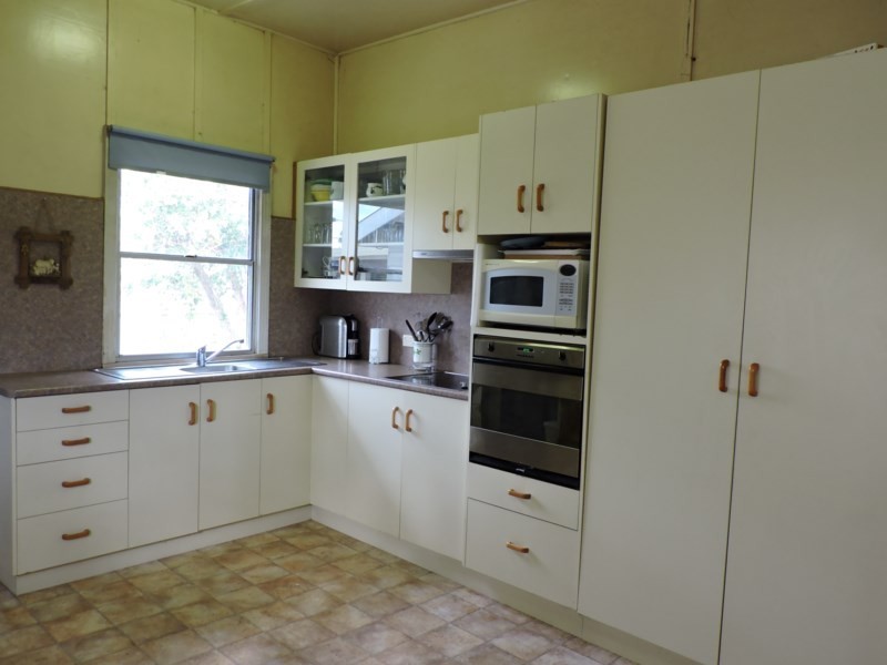 1110 Talgai West, Clifton QLD 4361