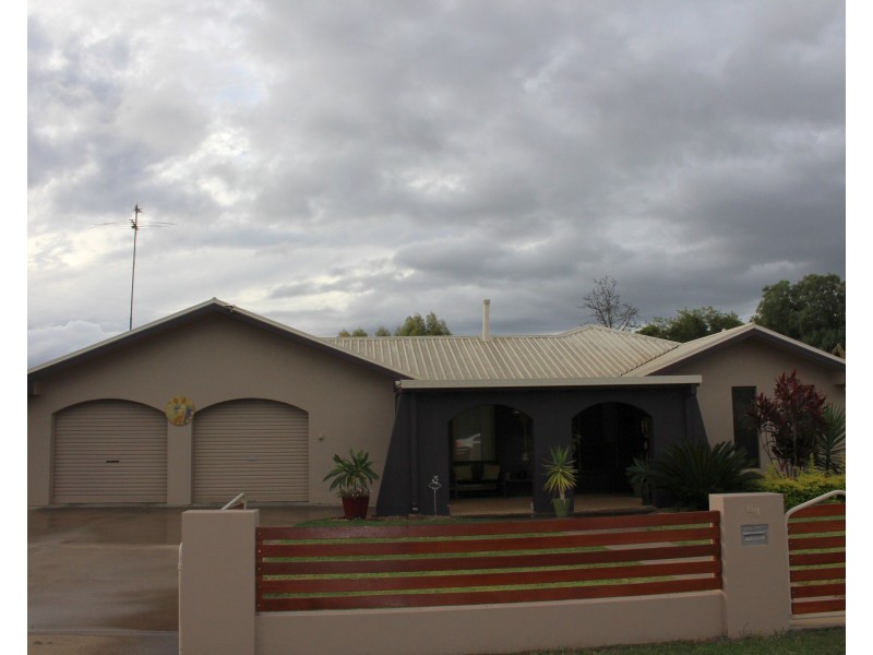 63 Hume, Pittsworth QLD 4356