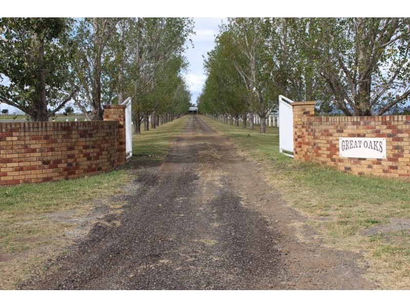 15097 New England Highway, Nobby QLD 4360