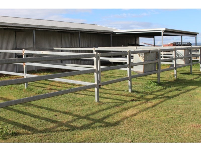 15097 New England Highway, Nobby QLD 4360