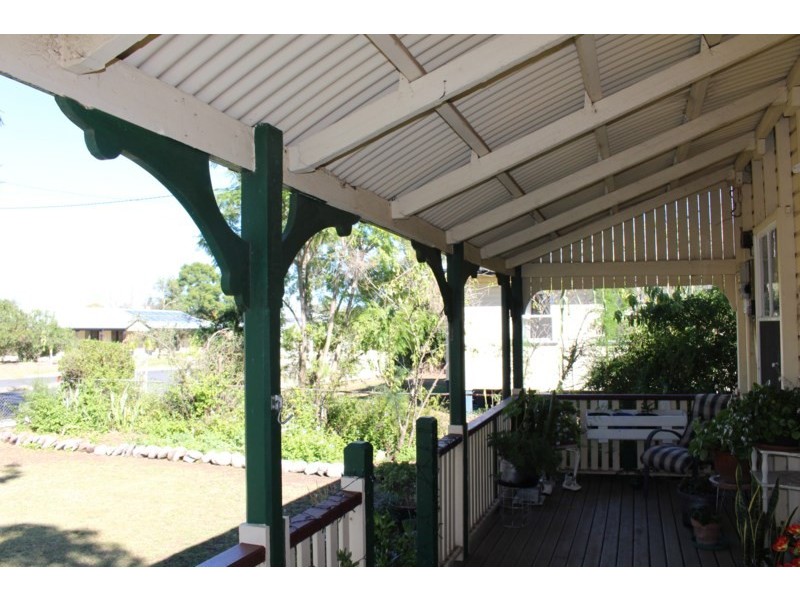 51 Hadley Street, Pittsworth QLD 4356