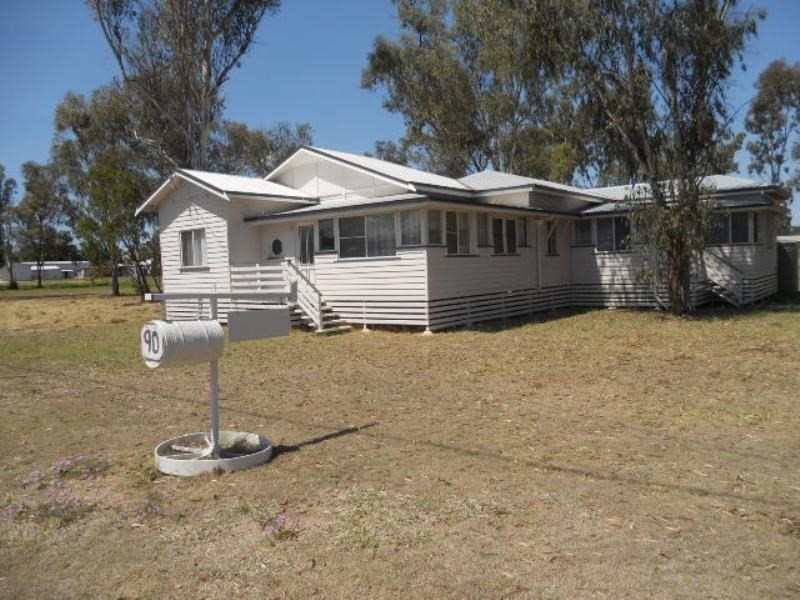 90 Cheetham Street, Cecil Plains QLD 4407