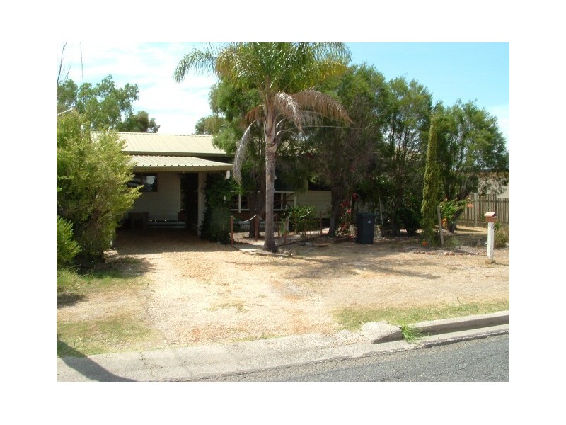 6 GILLESPIE, Millmerran QLD 4357