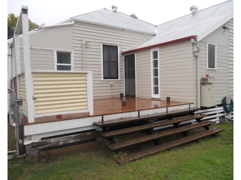 20 Nardoo Street, Millmerran QLD 4357