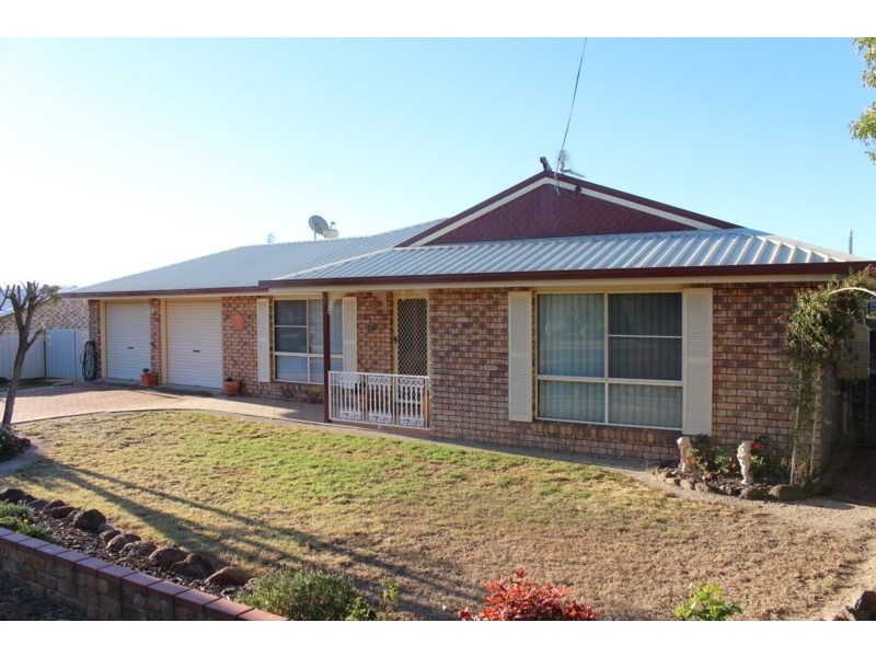 35 Pioneer Way, Pittsworth QLD 4356