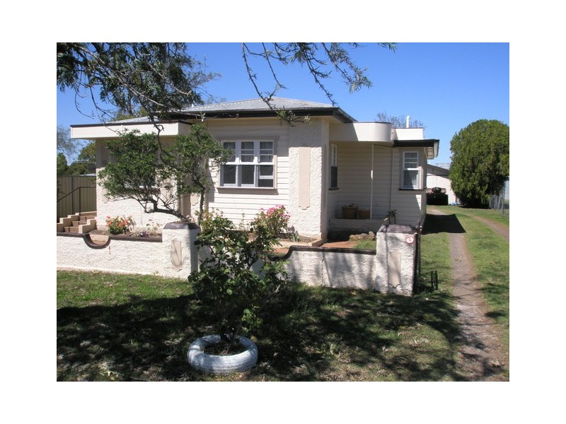 12 Allom Street, Pittsworth QLD 4356