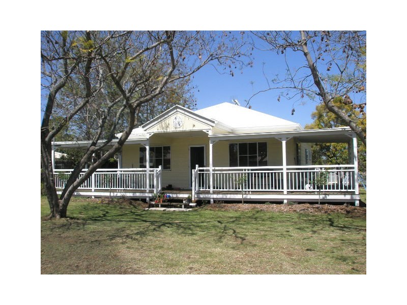 10 Lillian, Pittsworth QLD 4356