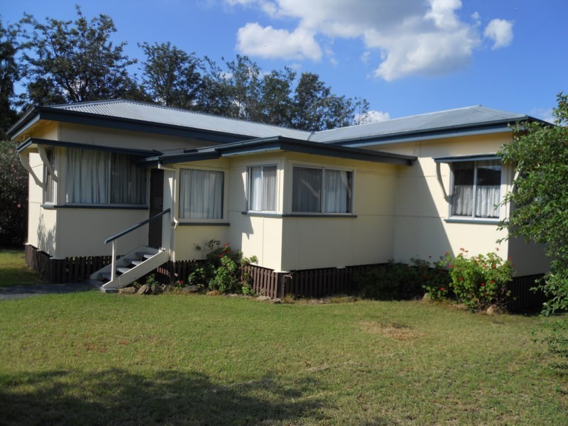 14 Margetts Street, Pittsworth QLD 4356