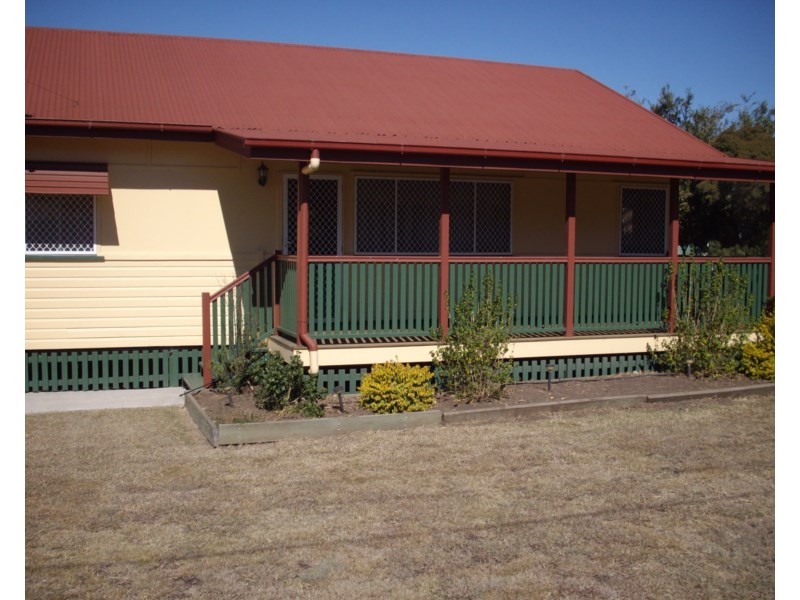 14 Cooper Street, Pittsworth QLD 4356