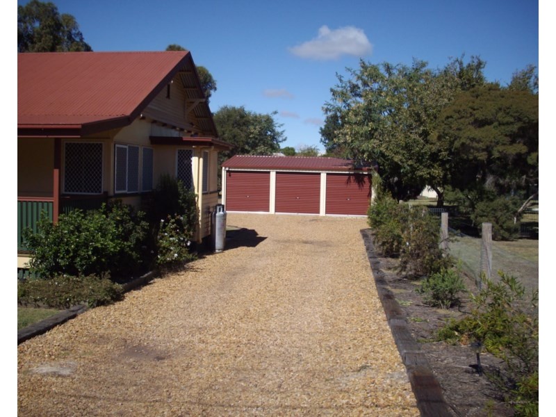 14 Cooper Street, Pittsworth QLD 4356