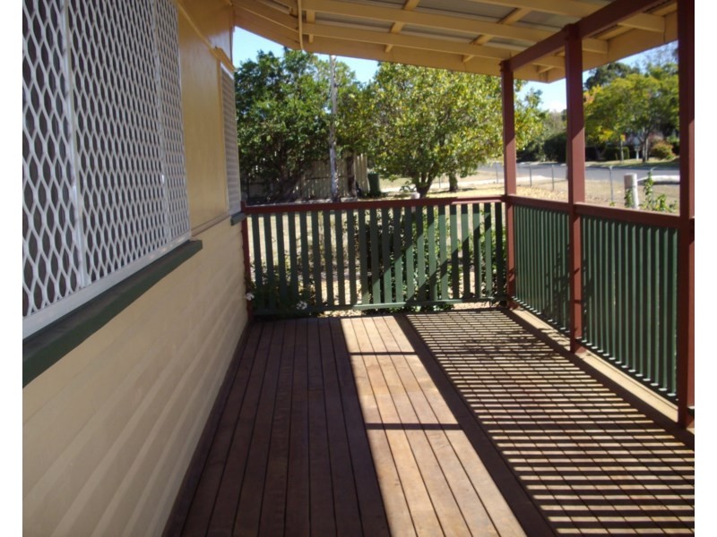 14 Cooper Street, Pittsworth QLD 4356