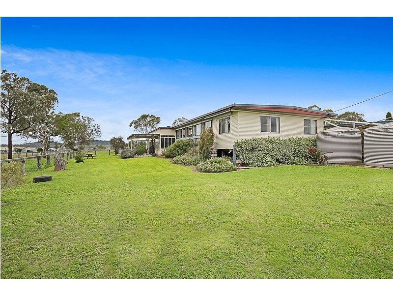 34 Lipp Road, Greenmount East QLD 4359