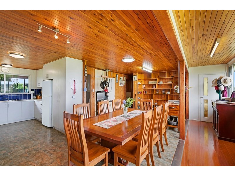 34 Lipp Road, Greenmount East QLD 4359