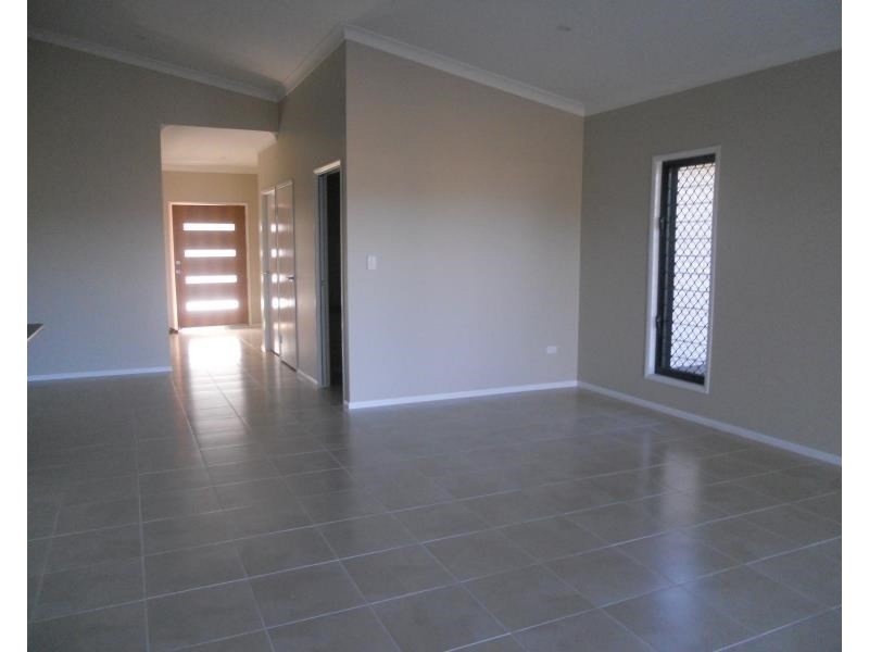 110 Murray Street, Pittsworth QLD 4356