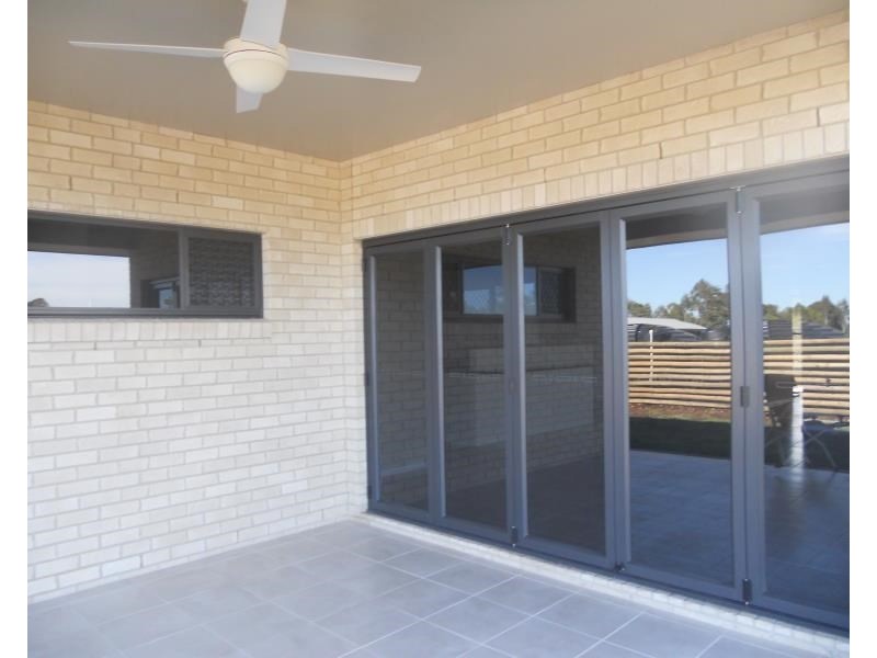 110 Murray Street, Pittsworth QLD 4356