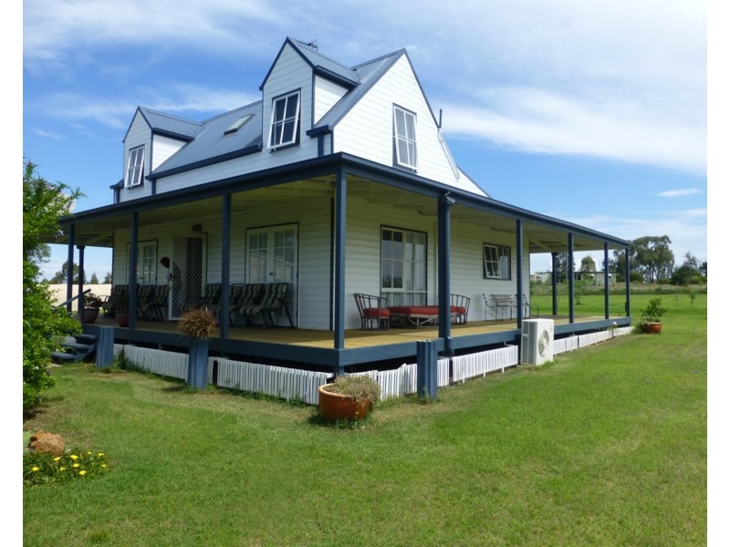 8 Holsteins Road, Brymaroo QLD 4403