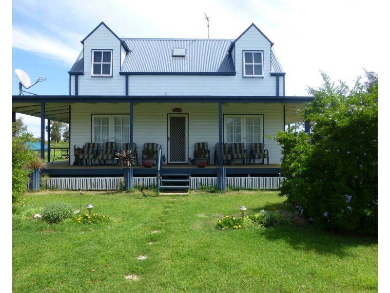 8 Holsteins Road, Brymaroo QLD 4403