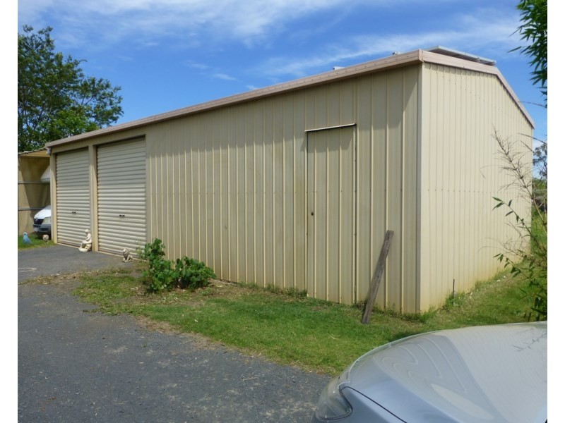 8 Holsteins Road, Brymaroo QLD 4403