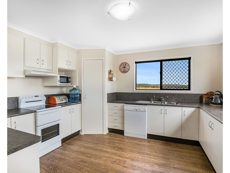 337 Linthorpe Valley Road, Southbrook QLD 4363