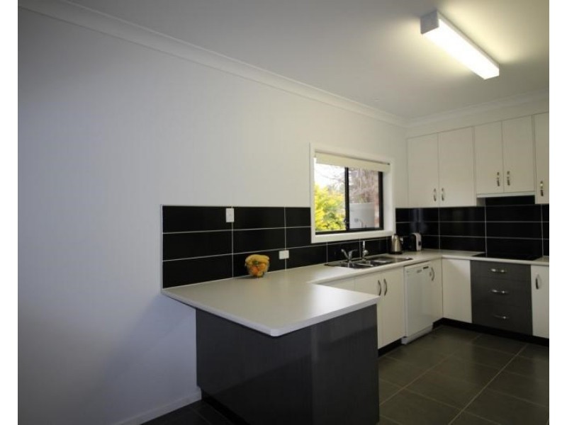 11 Steele Street, Pittsworth QLD 4356