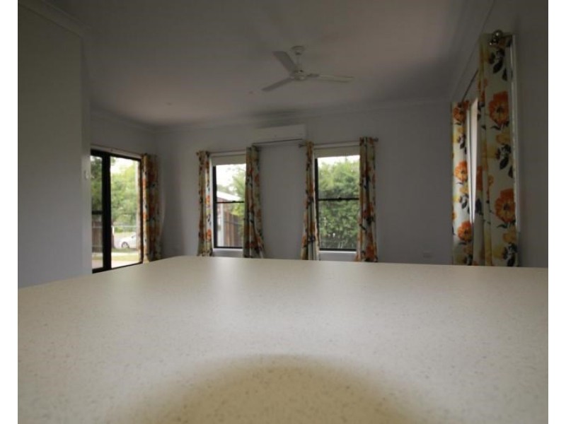 11 Steele Street, Pittsworth QLD 4356