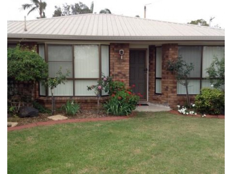 9 Lillian Street, Pittsworth QLD 4356