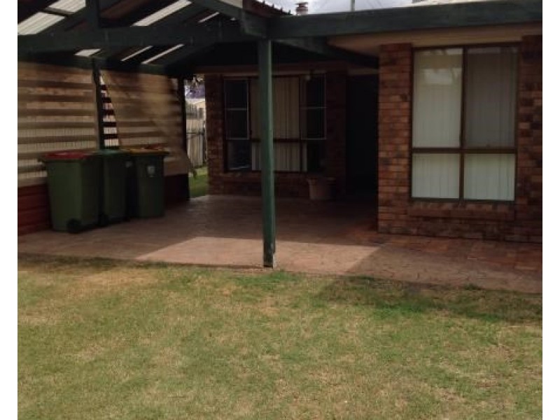 9 Lillian Street, Pittsworth QLD 4356