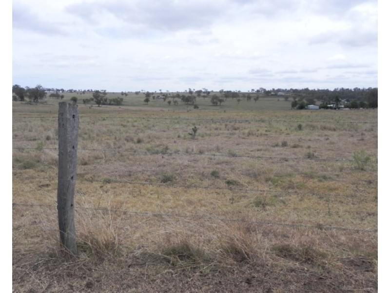 438 Berghofers Road, Athol QLD 4350