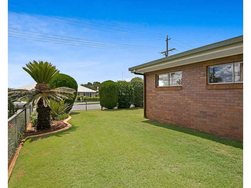 30 Clarice Street, Harristown QLD 4350