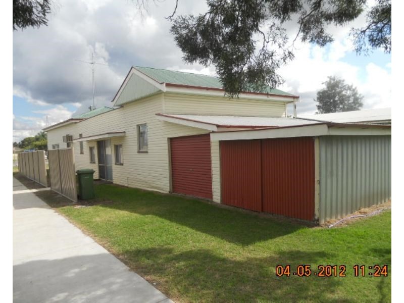 1 Lord Street, Brookstead QLD 4364